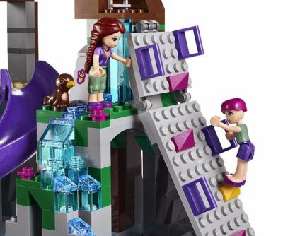 Конструктор Bela Friends 10497 "Спортивний табір: будинок на дереві" , 739 дет