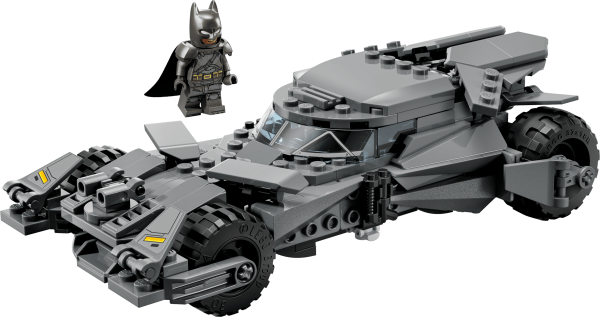 Конструктор Lego  Бетмобіль із фільму «Бетмен проти Супермена» 76331